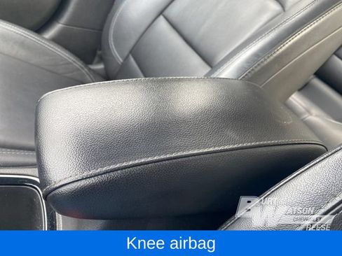 Used 2017 Chevrolet Cruze Premier FWD image 25