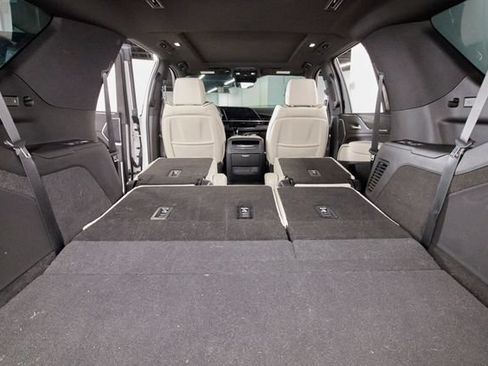 Used 2022 Cadillac Escalade Sport w/ Touring Package AWD/4WD image 30
