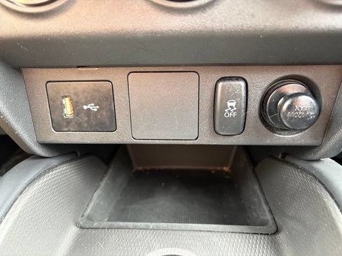 Used 2025 Mitsubishi Outlander Sport AWD image 26