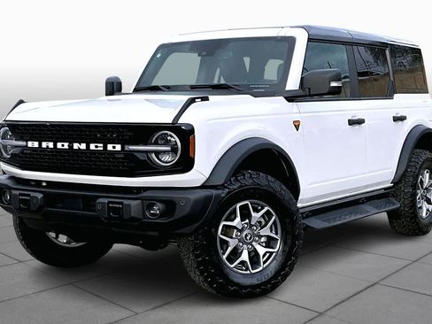 Certified 2025 Ford Bronco Badlands AWD/4WD image 35