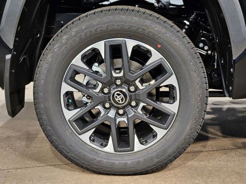 New 2026 Toyota Tundra Limited AWD/4WD image 23