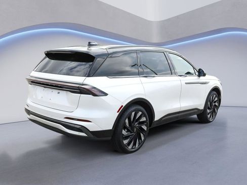 New 2026 Lincoln Nautilus Reserve AWD/4WD image 7