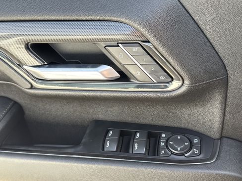 Used 2024 GMC Sierra 2500 AT4 w/ AT4 Preferred Package image 27