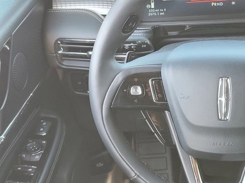 Used 2025 Lincoln Corsair FWD w/ Equipment Group 101A image 13