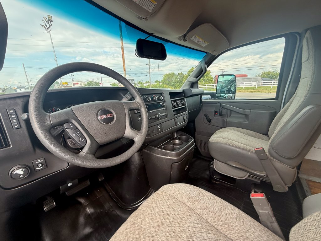 Used 2020 GMC Savana 3500 Extended w/ Driver Convenience Package RWD image 13
