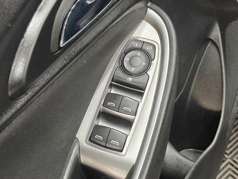 Used 2023 Chevrolet Malibu LS FWD image 41