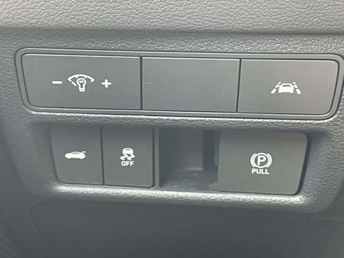 Used 2023 Hyundai Sonata Limited w/ Preferred Accessory Package FWD image 21