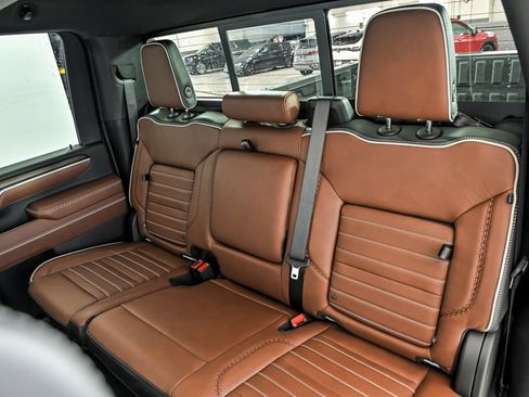 New 2026 GMC Sierra 2500 Denali Ultimate w/ Snow Plow Prep/Camper Package AWD/4WD image 11