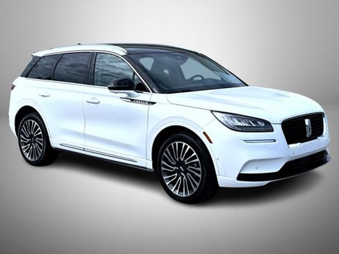 Used 2022 Lincoln Corsair Reserve w/ Equipment Group 201A AWD/4WD image 3