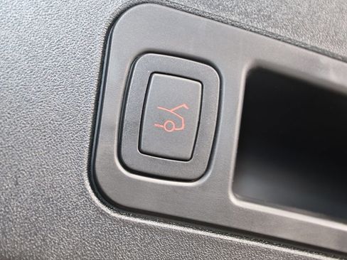 Used 2021 Tesla Model S Long Range Plus image 57