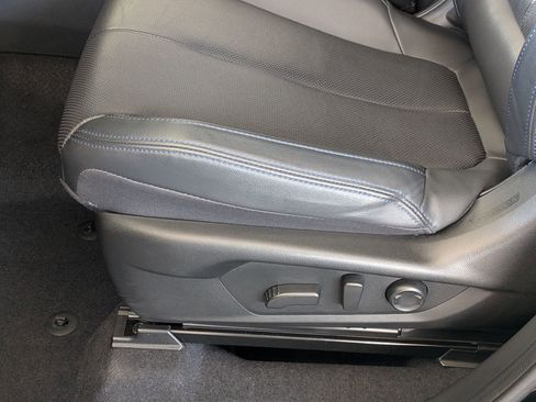 Used 2025 Subaru Forester Limited image 11