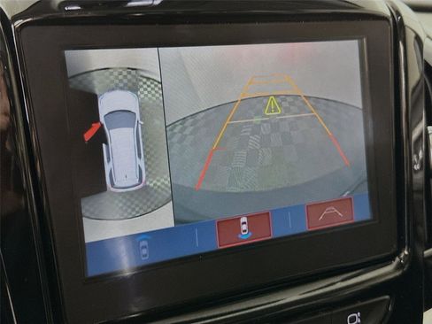 Used 2018 Chevrolet Traverse LT image 15