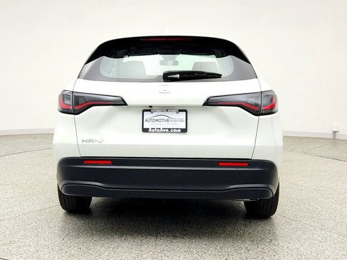 Used 2023 Honda HR-V LX image 6