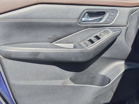 Used 2023 Nissan Rogue SL w/ SL Premium Package FWD image 46