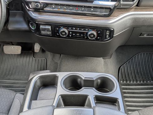 Certified 2025 Chevrolet Silverado 2500 LT w/ Safety Package AWD/4WD image 18