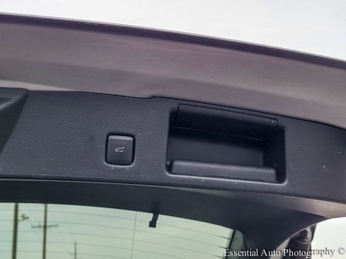 Used 2022 Ford Escape SEL FWD image 27