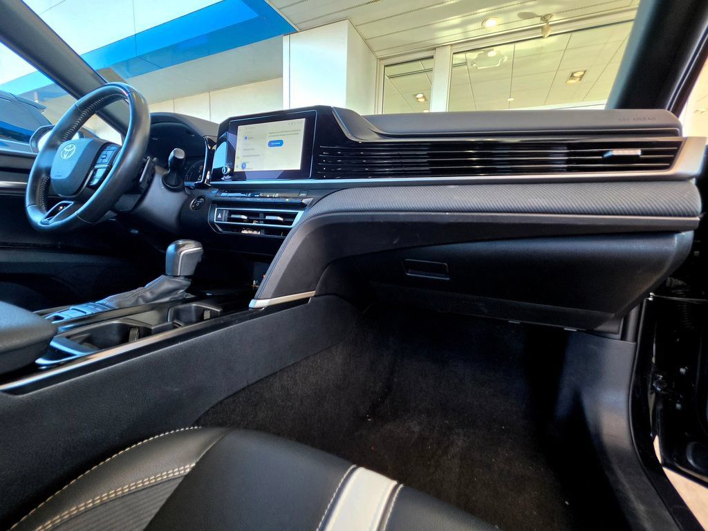 Used 2025 Toyota Camry SE FWD image 53