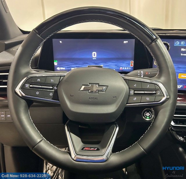 Used 2025 Chevrolet Traverse Z71 w/ Enhanced Driving Package AWD/4WD image 37