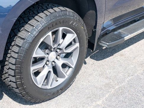 Used 2020 Chevrolet Silverado 1500 LT w/ All-Star Edition image 9