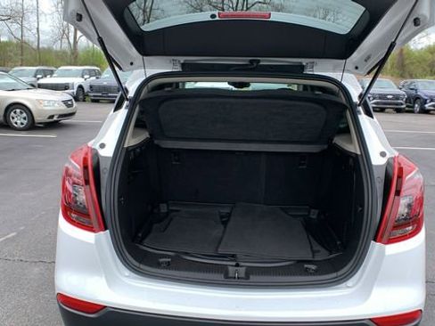 Used 2018 Buick Encore Preferred AWD/4WD image 21