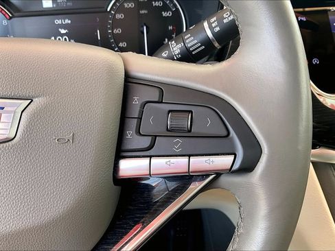 Used 2024 Cadillac XT6 Premium Luxury FWD image 19
