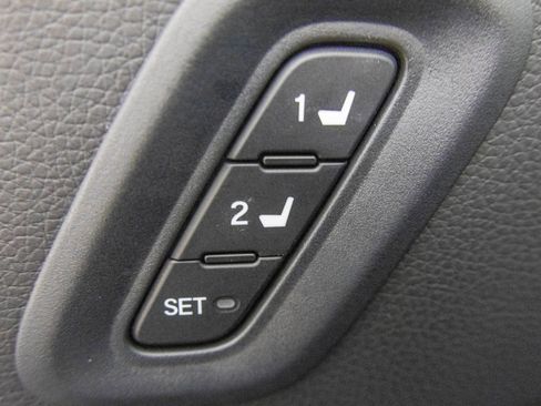 Used 2025 Honda Pilot Touring image 39