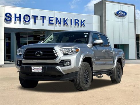 Used 2022 Toyota Tacoma SR5 image 3