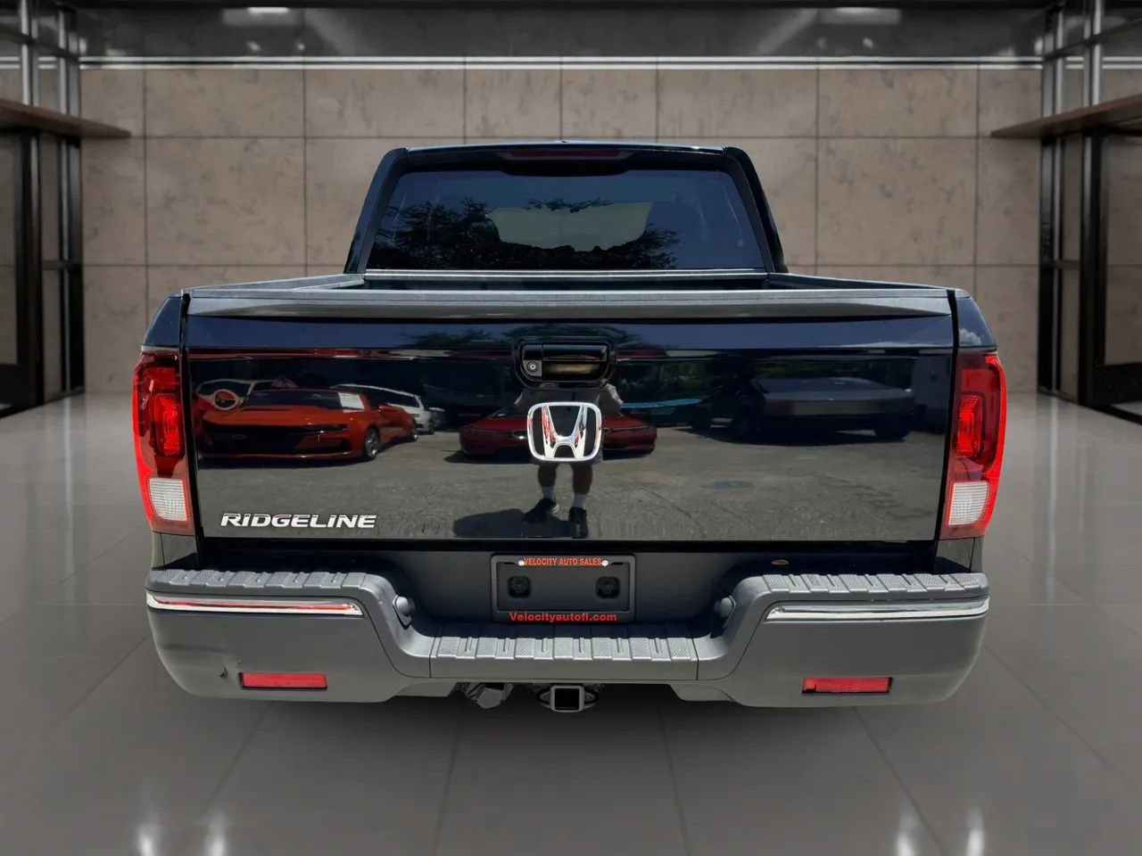 Used 2017 Honda Ridgeline Sport image 4