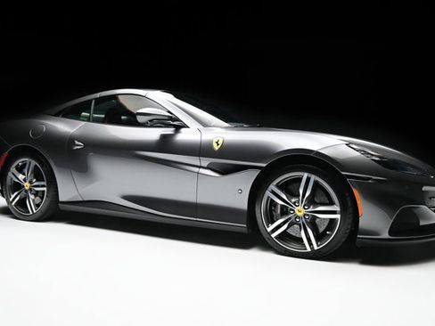 Used 2022 Ferrari Portofino M RWD image 44