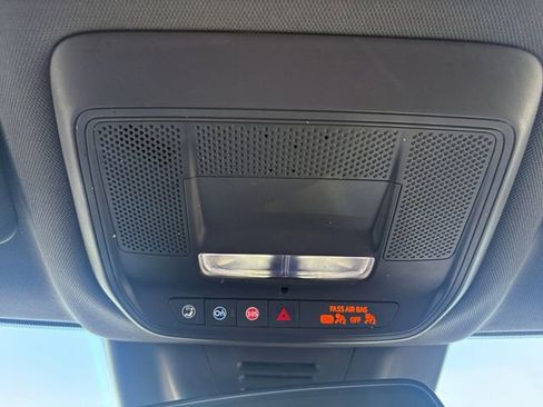 Used 2024 Chevrolet Equinox EV RS FWD image 20