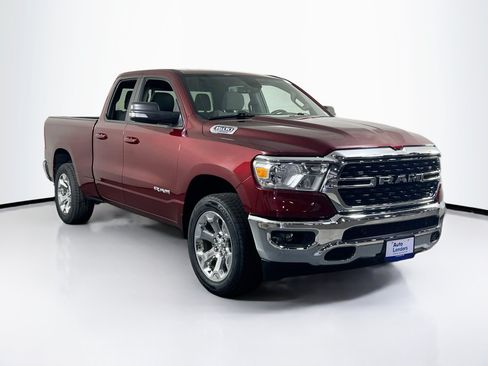 Used 2022 RAM 1500 Big Horn AWD/4WD image 3