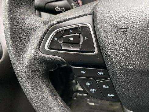 Used 2017 Ford Focus SE image 24