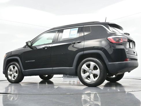 Used 2018 Jeep Compass Latitude FWD image 45