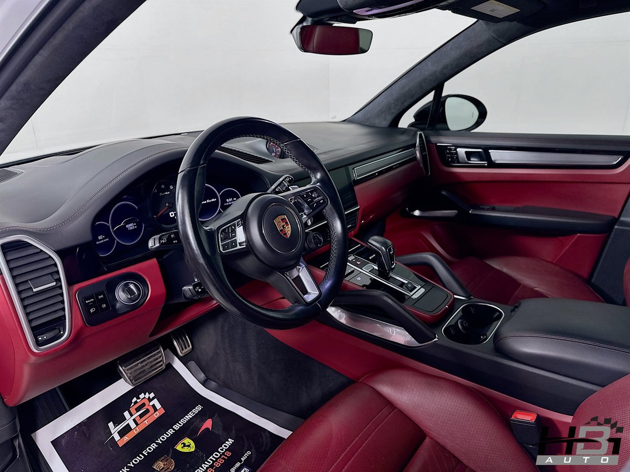 Used 2019 Porsche Cayenne Turbo w/ Premium Plus Package AWD/4WD image 9