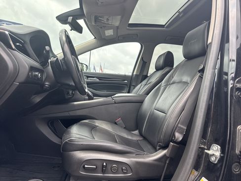 Used 2020 Buick Enclave Avenir AWD/4WD image 21