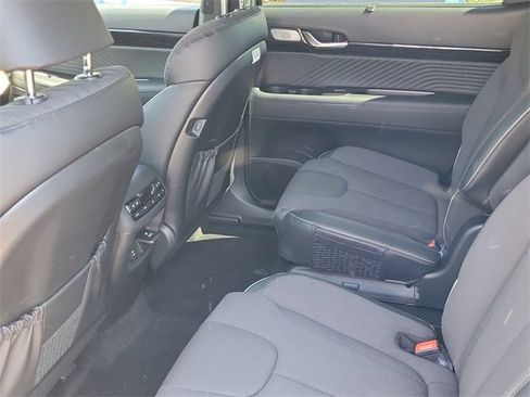 Used 2024 Hyundai Palisade Calligraphy image 16