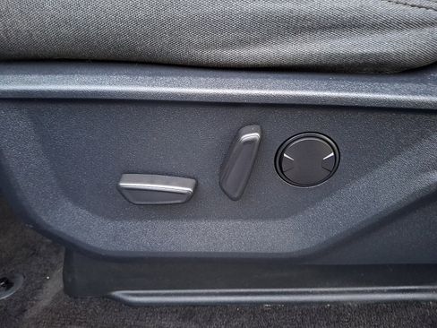 Certified 2022 Ford F150 XLT w/ Equipment Group 302A High image 14