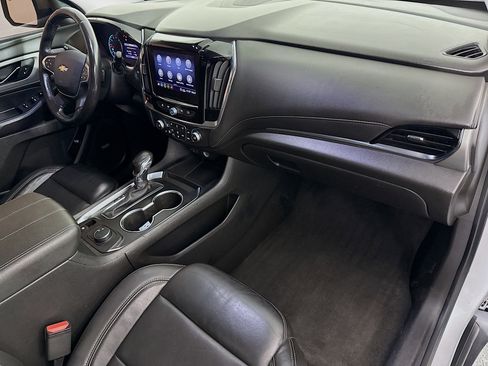 Used 2021 Chevrolet Traverse LT w/ LT Premium Package image 30