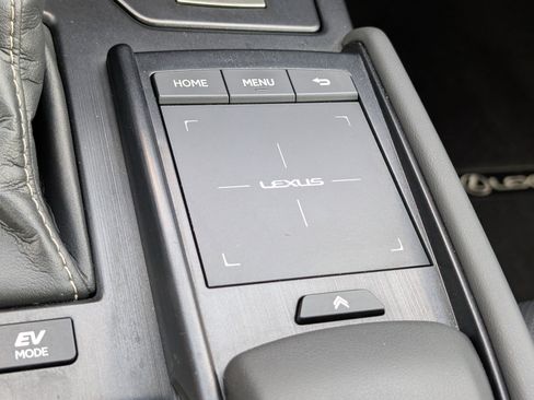 Used 2020 Lexus ES 300h w/ Premium Package image 21