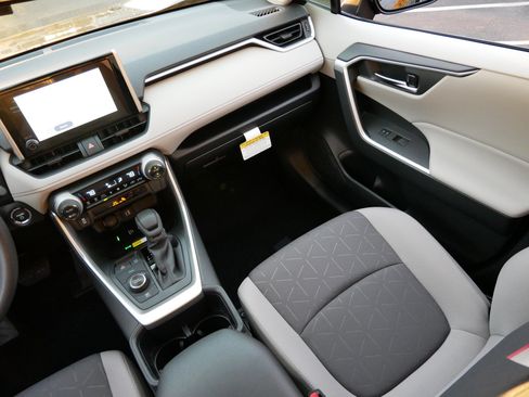 Certified 2025 Toyota RAV4 XLE image 11