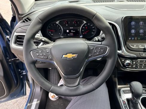 Used 2024 Chevrolet Equinox Premier AWD/4WD image 16