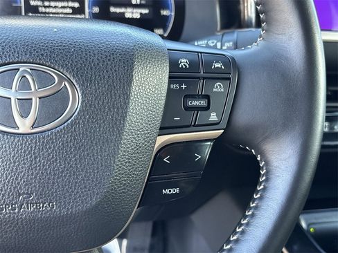 Certified 2025 Toyota Crown XLE image 34