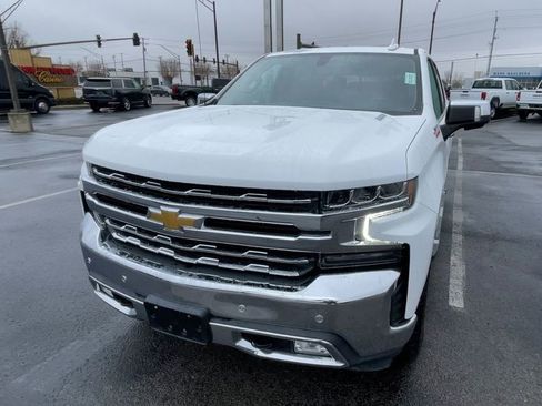 Used 2021 Chevrolet Silverado 1500 LTZ w/ Z71 Off-Road Package AWD/4WD image 5