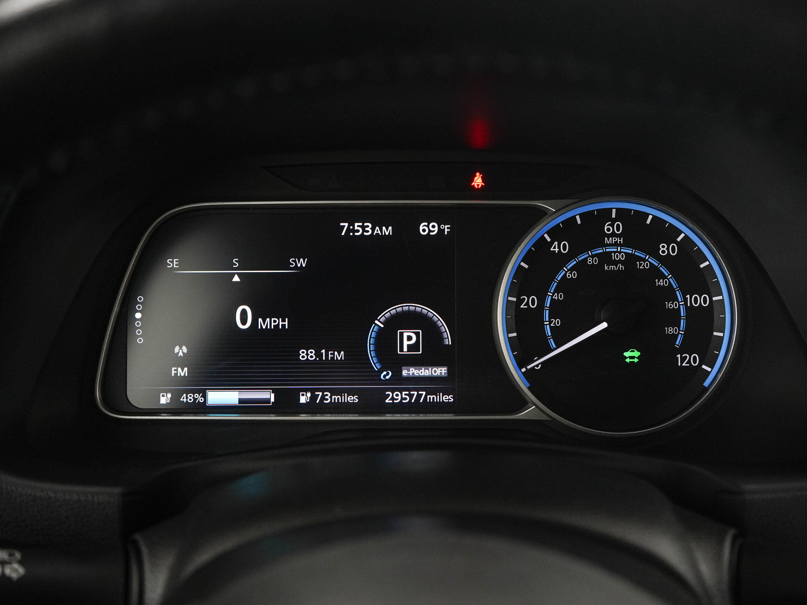 Used 2022 Nissan Leaf SV FWD image 25
