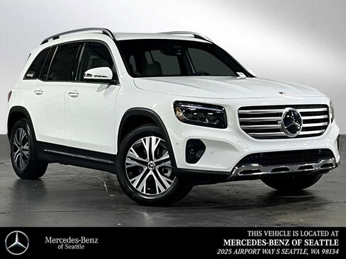 Used 2025 Mercedes-Benz GLB 250 image 1