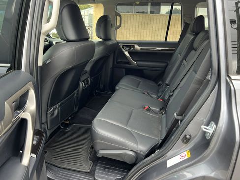 Used 2015 Lexus GX 460 image 13