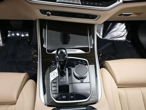Used 2021 BMW X5 xDrive40i w/ Convenience Package AWD/4WD image 15