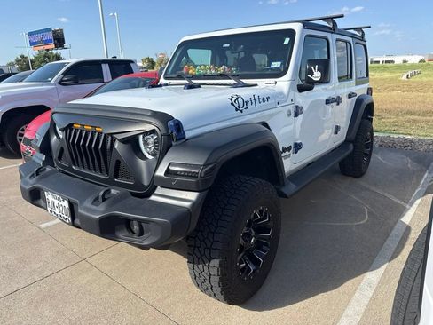 Used 2021 Jeep Wrangler Unlimited Sport AWD/4WD image 5