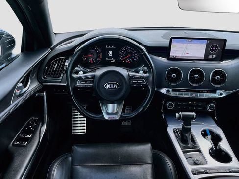 Used 2022 Kia Stinger GT1 RWD image 23