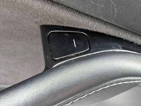 Used 2020 Tesla Model 3 Standard Range RWD image 13